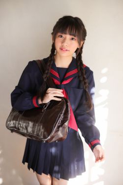 女家教林佩佩